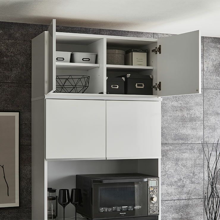 下棚に重い食器や鍋を収納 奥まで引き出せる