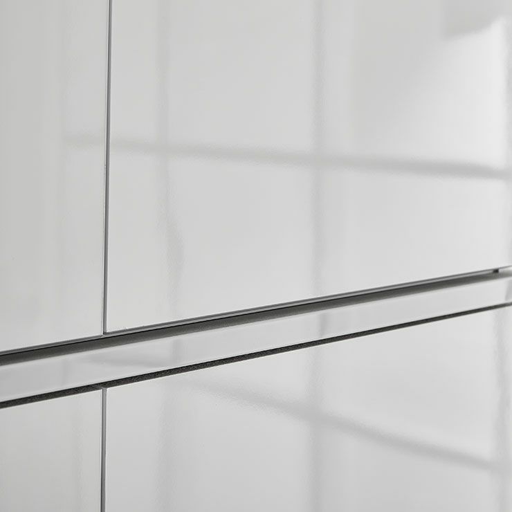 フルオープンレール引き出しで奥まで見渡せる