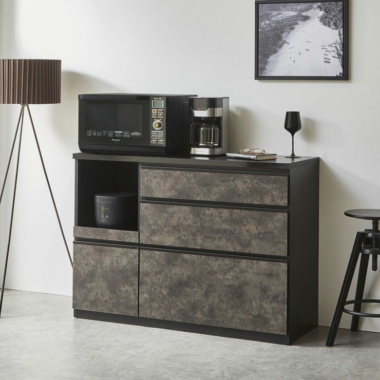 こだわりカラーで見た目上品なのに収納力抜群 ロータイプ食器棚