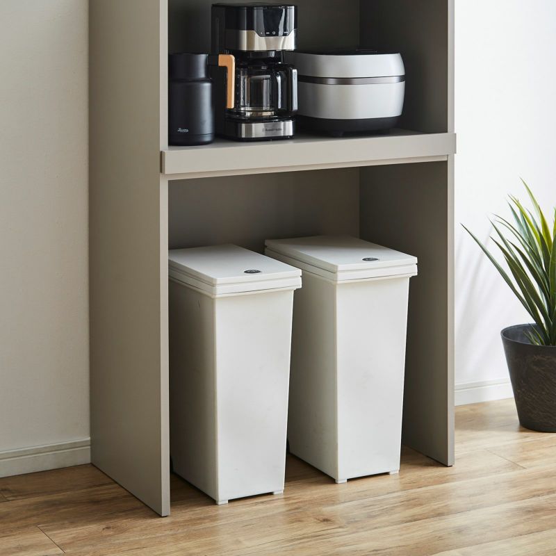 サイズ 幅79×奥行45.2×高さ122.8cm 完成品 梱包83×49×127cm