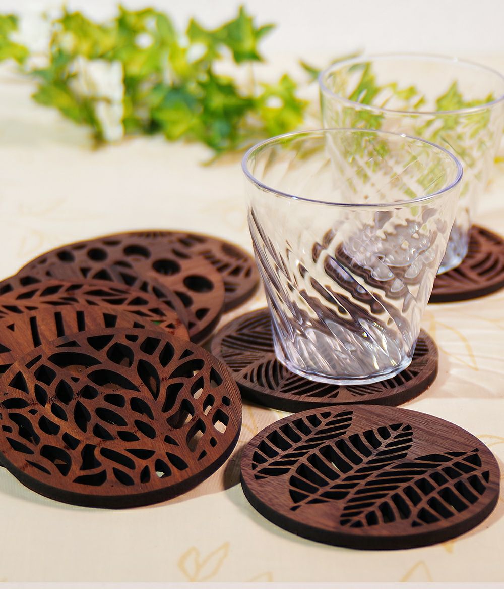 9種から選べるデザイン 丸形木製コースター 4枚セット 9cm×9cm
