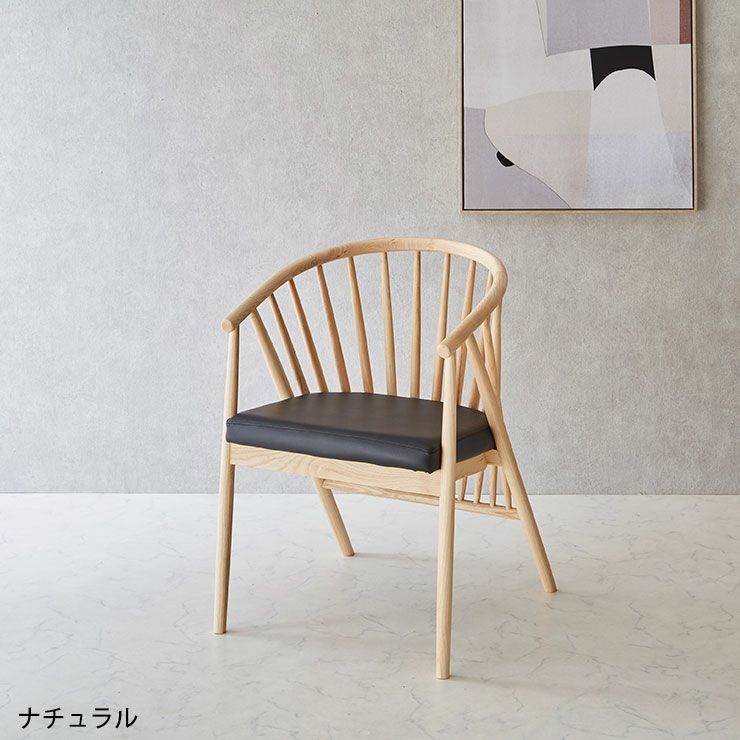 奥まで引き出せるフルオープンレールで中身を見渡しやすい