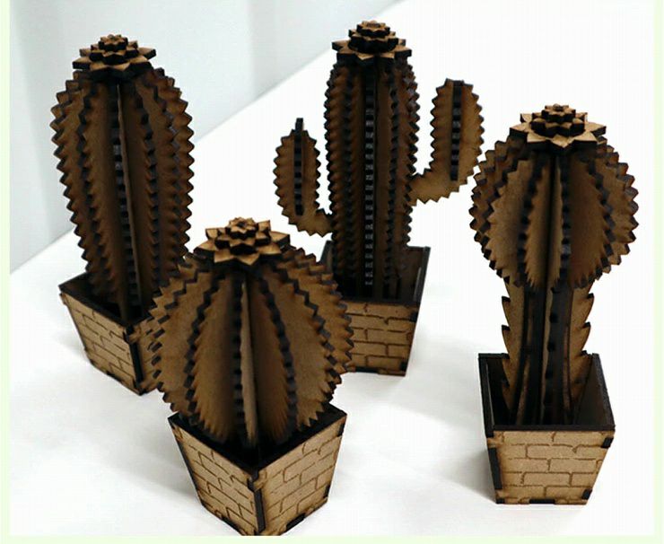 ★新品★木製オブジェ2点セット　ハンドメイド　サボテン　さぼてん　メキシカン ☆新品☆木製オブジェ2点セット ハンドメイド サボテン さぼてん